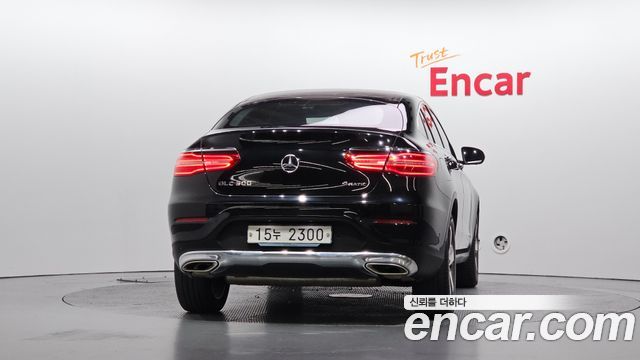Mercedes-Benz GLC-Class GCL300 4MATIC Coupe — пробег 93 870 км — фото 4 из 5