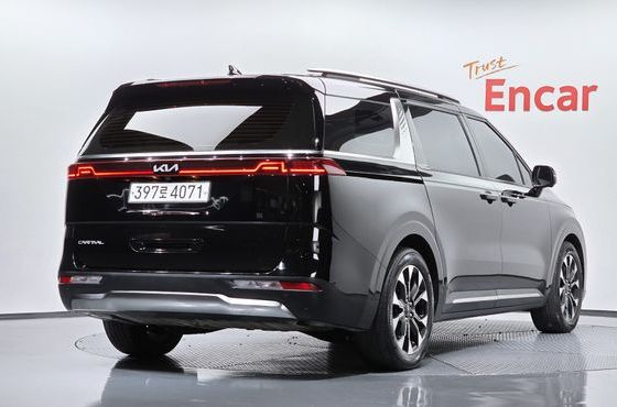 Kia Carnival Diesel 9-Seater Signature — пробег 97 900 км — фото 2 из 5