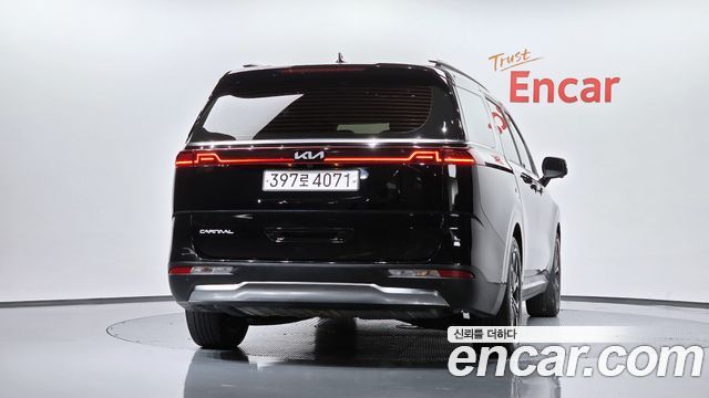 Kia Carnival Diesel 9-Seater Signature — пробег 97 900 км — фото 4 из 5