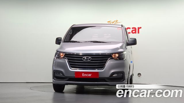 Hyundai Starex Van 5-Seater Smart — пробег 149 807 км — фото 3 из 5