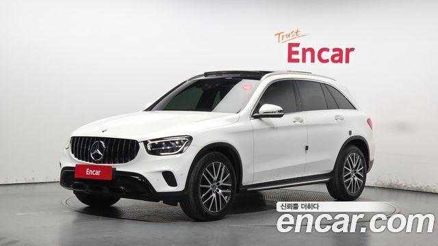 Mercedes-Benz GLC-Class GLC300 4MATIC — пробег 68 547 км — фото 1 из 5