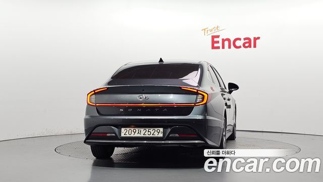 Hyundai Sonata 2.0 Premium Family — пробег 120 531 км — фото 4 из 5