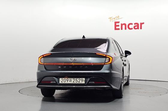 Hyundai Sonata 2.0 Premium Family — пробег 120 531 км — фото 4 из 5