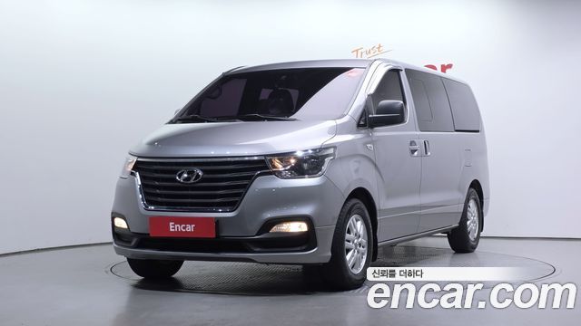 Hyundai Starex Van 5-Seater Smart — пробег 111 134 км — фото 1 из 5