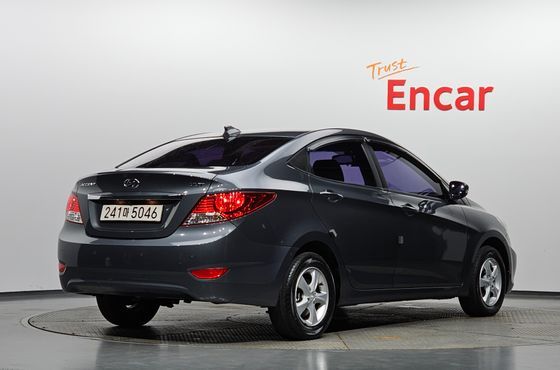 Hyundai Accent 1.4 VVT Premier — пробег 124 785 км — фото 2 из 5