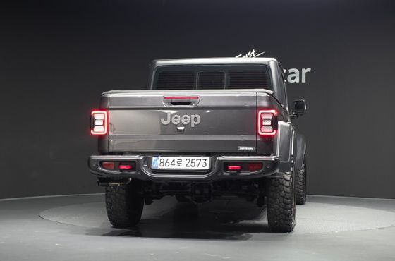 Jeep Gladiator 3.6 Rubicon — пробег 27 703 км — фото 4 из 5