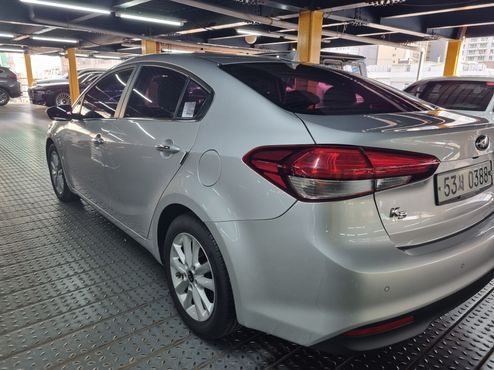 Kia K3 Trendy Style — пробег 98 900 км — фото 2 из 5
