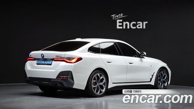 BMW i4 eDrive40 M Sports Pro — пробег 62 167 км — фото 2 из 5