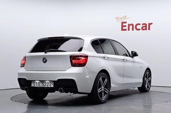 BMW 1-Series 118d Urban Pack1 5Dr — пробег 121 498 км — фото 2 из 5