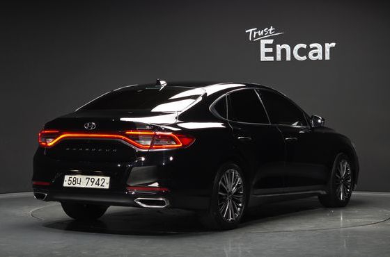 Hyundai Grandeur 3.0 Exclusive Special — пробег 180 972 км — фото 2 из 5