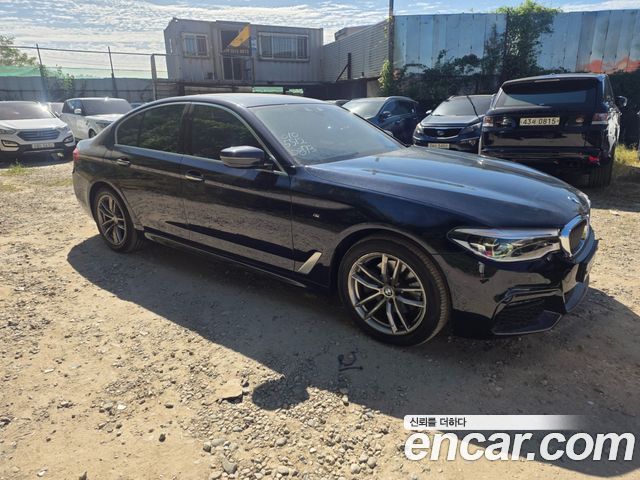 BMW 5-Series 520d xDrive M Sport Package Plus — пробег 141 874 км — фото 2 из 5