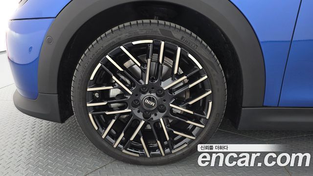 Mini Cooper Favoured — пробег 23 807 км — фото 5 из 5