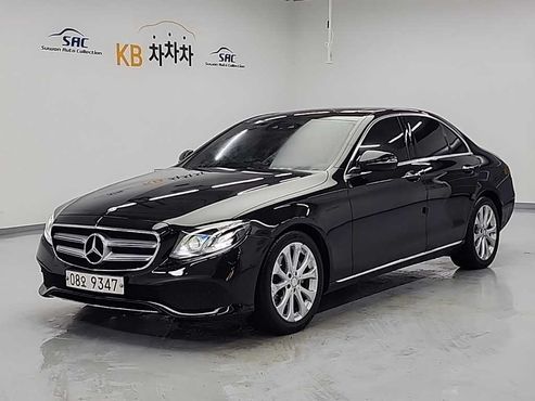 Mercedes-Benz E-Class E220d Avantgarde — пробег 125 773 км — фото 1 из 5