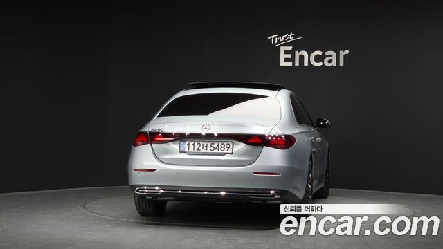 Mercedes-Benz E-Class из Кореи Encar