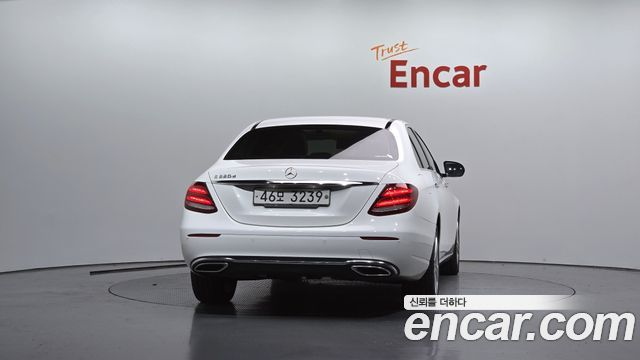 Mercedes-Benz E-Class из Кореи Encar