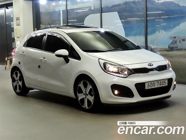 Kia pride 1.6 GDI Hatchback Prestige — пробег 66 345 км — фото 1 из 5