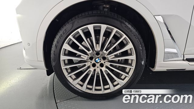 BMW X7 xDrive 40d Design Pure Excellence 6-Seater — пробег 42 438 км — фото 5 из 5