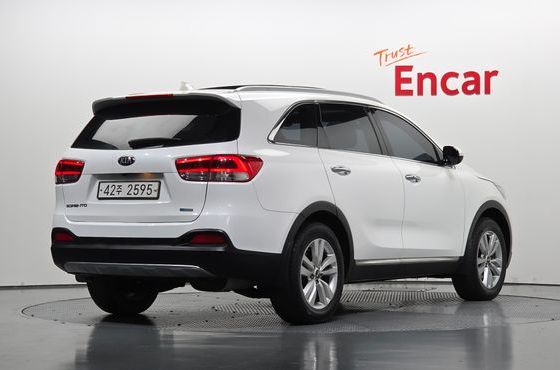 Kia Sorento Diesel 2.0 2WD Prestige — пробег 204 977 км — фото 2 из 5