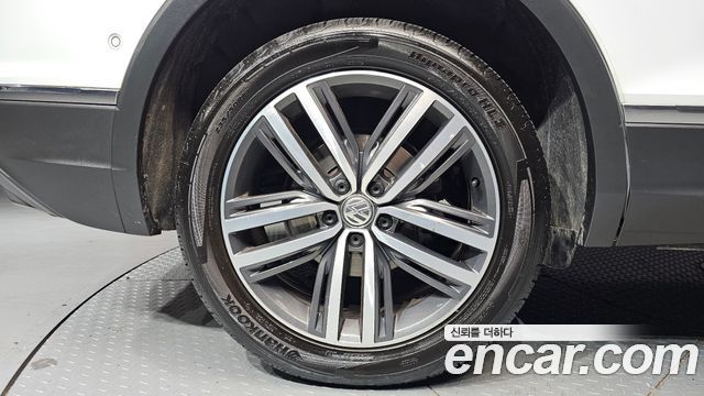 Volkswagen Tiguan 2.0 TDI Prestige — пробег 134 816 км — фото 5 из 5