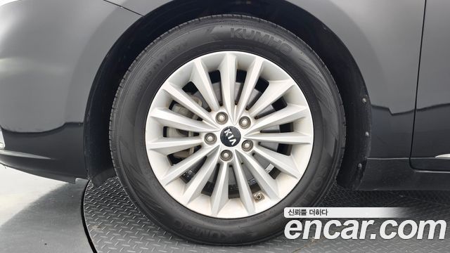 Kia K7 из Кореи Encar