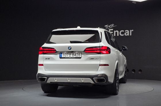 BMW X5 xDrive 30d M Sport — пробег 46 377 км — фото 4 из 5