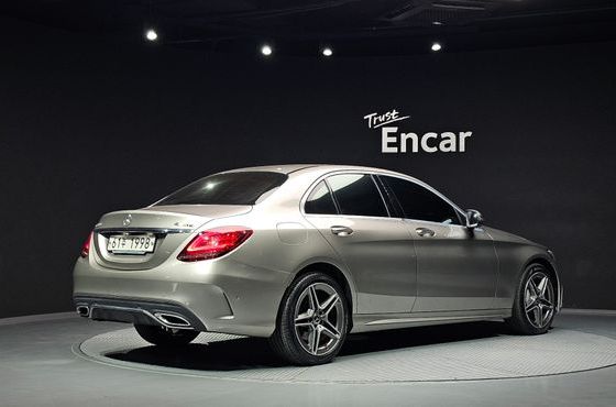 Mercedes-Benz C-Class C220 d 4MATIC AMG Line — пробег 84 175 км — фото 2 из 5