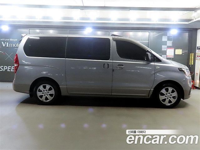 Hyundai Starex Wagon 11-Seater Modern — пробег 49 818 км — фото 3 из 5