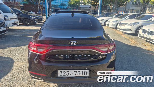 Hyundai Grandeur 2.4 Exclusive Special — пробег 236 795 км — фото 4 из 5