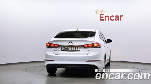 Hyundai AVANTE из Кореи Encar
