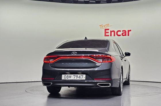 Hyundai Grandeur 2.4 Premium — пробег 128 865 км — фото 4 из 5