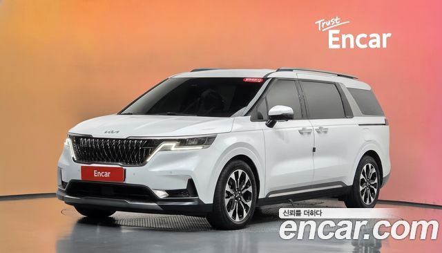 Kia Carnival Diesel 7-Seater Signature — пробег 67 458 км — фото 1 из 5