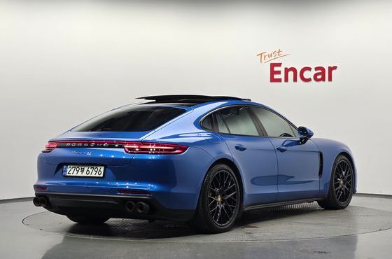 Porsche Panamera 3.0 AWD — пробег 100 069 км — фото 2 из 5