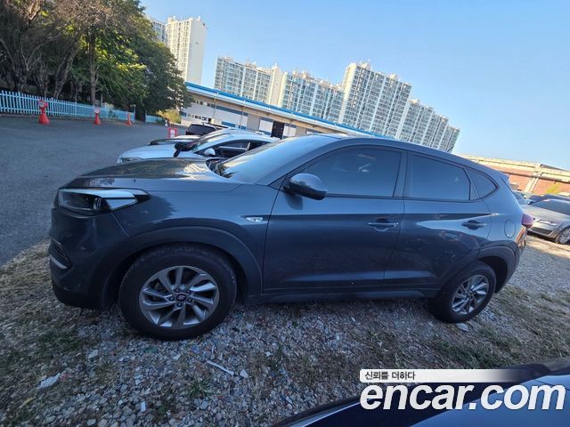 Hyundai Tucson Diesel 1.7 2WD Smart — пробег 180 972 км — фото 4 из 5
