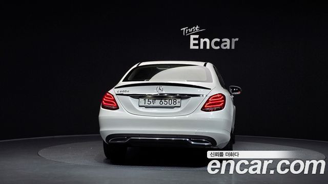 Mercedes-Benz C-Class из Кореи Encar