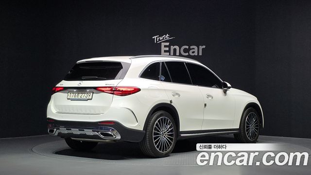 Mercedes-Benz GLC-Class GLC300 4MATIC AMG Line — пробег 13 940 км — фото 2 из 5