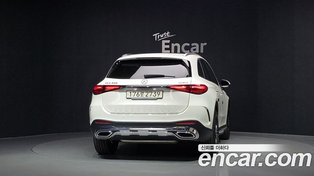 Mercedes-Benz GLC-Class GLC300 4MATIC AMG Line — пробег 13 940 км — фото 4 из 5