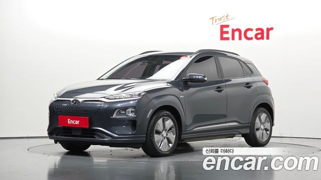 Hyundai Kona Premium — пробег 301 408 км — фото 1 из 5