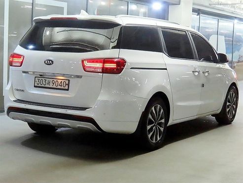 Kia Carnival 9-seater Luxury — пробег 249 061 км — фото 2 из 5