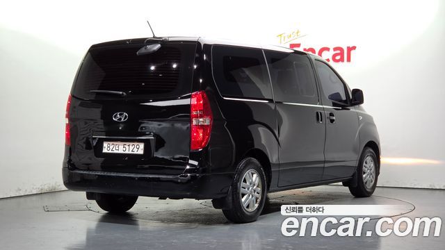 Hyundai Starex Van 5-Seater Smart — пробег 116 162 км — фото 2 из 5