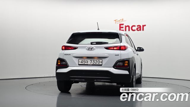 Hyundai Kona из Кореи Encar