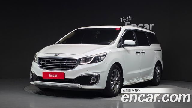 Kia Carnival 9-seater Prestige — пробег 176 609 км — фото 1 из 5