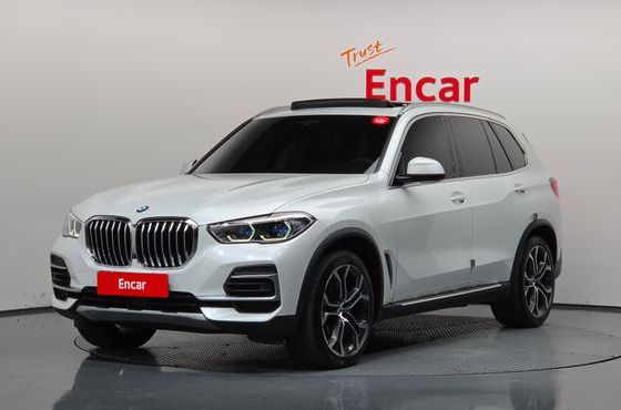 BMW X5 xDrive 30d xLine — пробег 71 786 км — фото 1 из 5