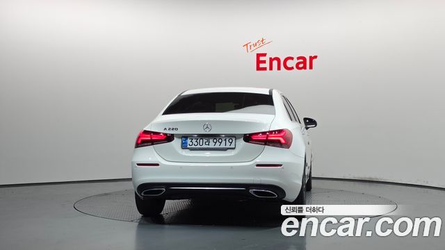 Mercedes-Benz A-Class из Кореи Encar