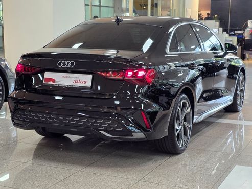 Audi A3 40 TFSI Premium — пробег 1 900 км — фото 2 из 5