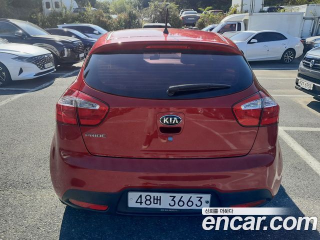 Kia pride 1.4 MPI Hatchback Deluxe — пробег 87 761 км — фото 4 из 5