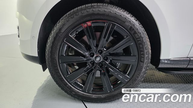 Land Rover Range Rover P530 Autobiography Long Wheel Base — пробег 7 339 км — фото 5 из 5