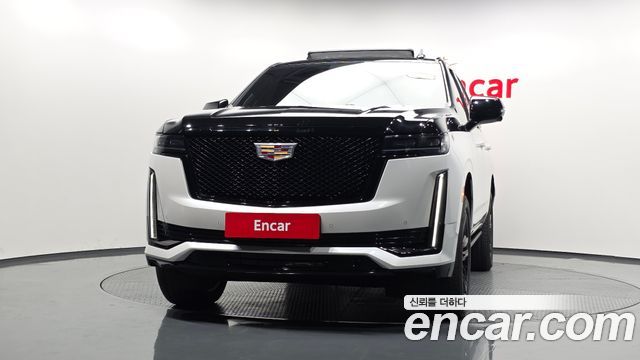 Cadillac Escalade 6.2 Sports Platinum — пробег 22 986 км — фото 3 из 5
