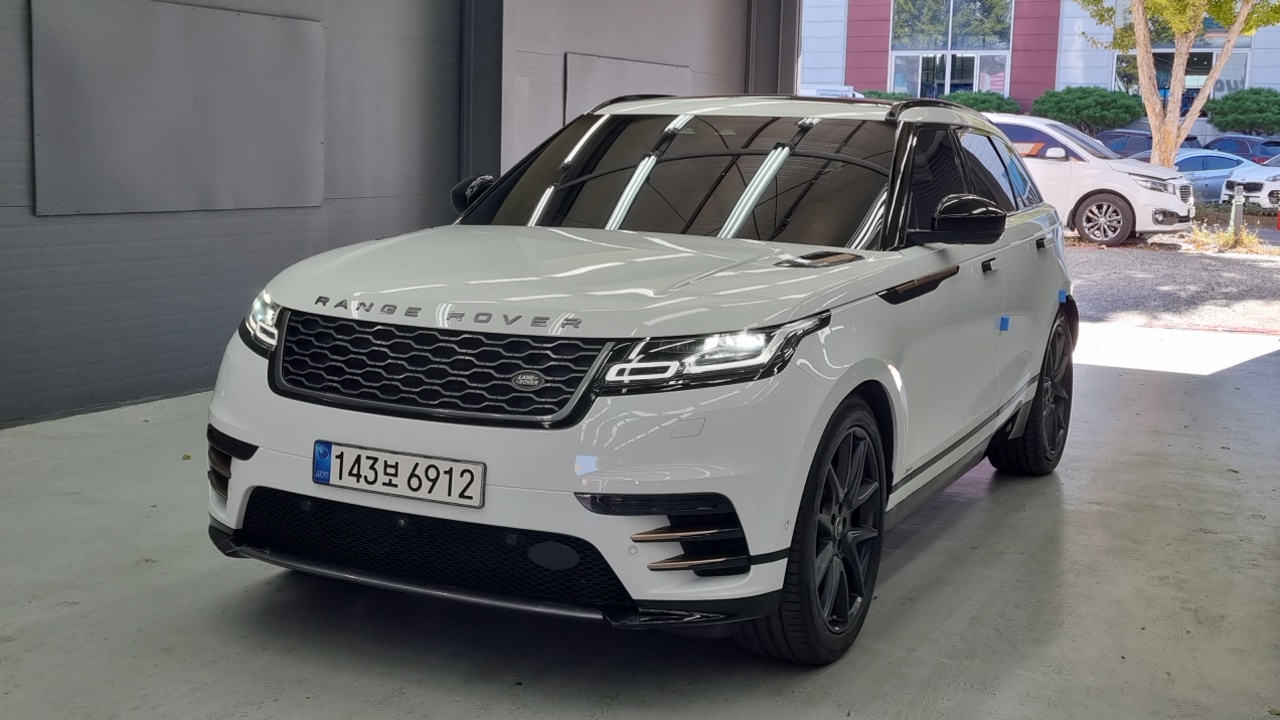 Land Rover Range Rover Velar 3.0 P400 R-Dynamic HSE — пробег 106 832 км — фото 1 из 5