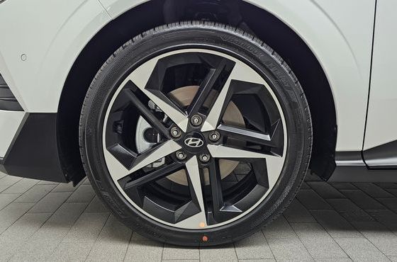 Hyundai AVANTE 2.0 Inspiration — пробег 60 км — фото 5 из 5