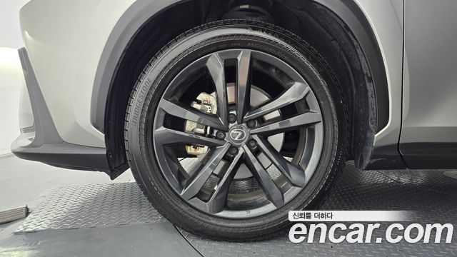 Lexus NX из Кореи Encar